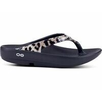 [BRM2086039] 우포스 울랄라 샌들 - 한정판 우먼스 1403-BLKCHEET (Black / Cheetah)  OOFOS OOlala Sandal Limited Edition Women&#039;s