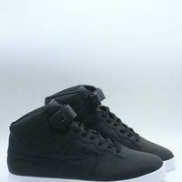 [BRM2005244] 필라 맨즈 벌크 13 Ares Distress 스니커 - 블랙 화이트 캐주얼화  FILA Men&#039;s Vulc Sneaker Black White