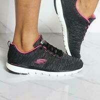 [BRM2005802] 스케쳐스 우먼스 플렉스 어필 고 스니커 - 블랙 핑크 캐주얼화  SKECHERS Women&#039;s Flex Appeal Go Sneaker Black Pink
