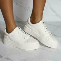 [BRM2005991] VIM 빅스EN 우먼스 클래식 레이스 업 로우 탑 스니커 - 화이트 캐주얼화  VIXEN Women&#039;s Classic Lace Up Low Top Sneaker White